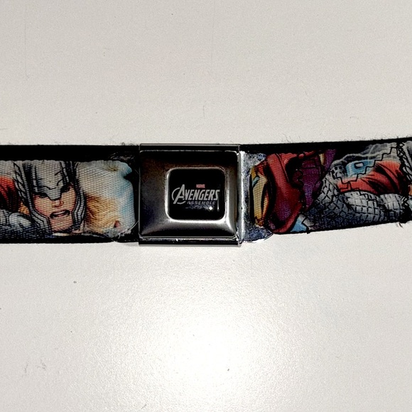 Marvel Avengers Graphic Belt with Black and Green - Picture 1 of 3